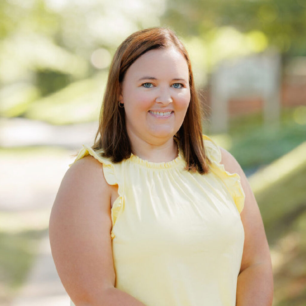 Amy Redden headshot